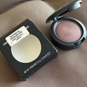MAC Cosmetics RichMetal Highlighter in Deep Deposit